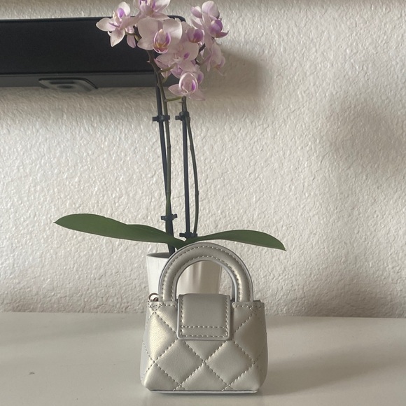 CHANEL Grey Mini Quilted Bag GWP VIP. - Picture 2 of 5